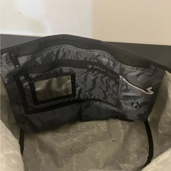 TIMBUK2 Black Messenger Bag barely used! Built to last! - Picture 10 of 11